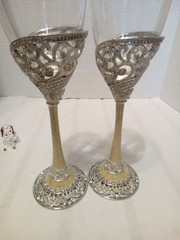 Pair Of Things Of Rembered Fifth Ave Champagne Flutes