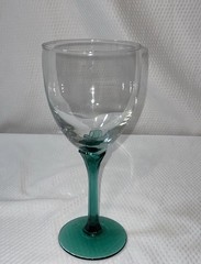Libbey Domaine Pattern, Juniper Green Stem 12 OzWine Glass