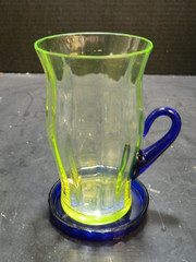 Vintage (14) Piece Fenton Optic Ribbed Uranium Glass Lemonade Set w/ Underplates