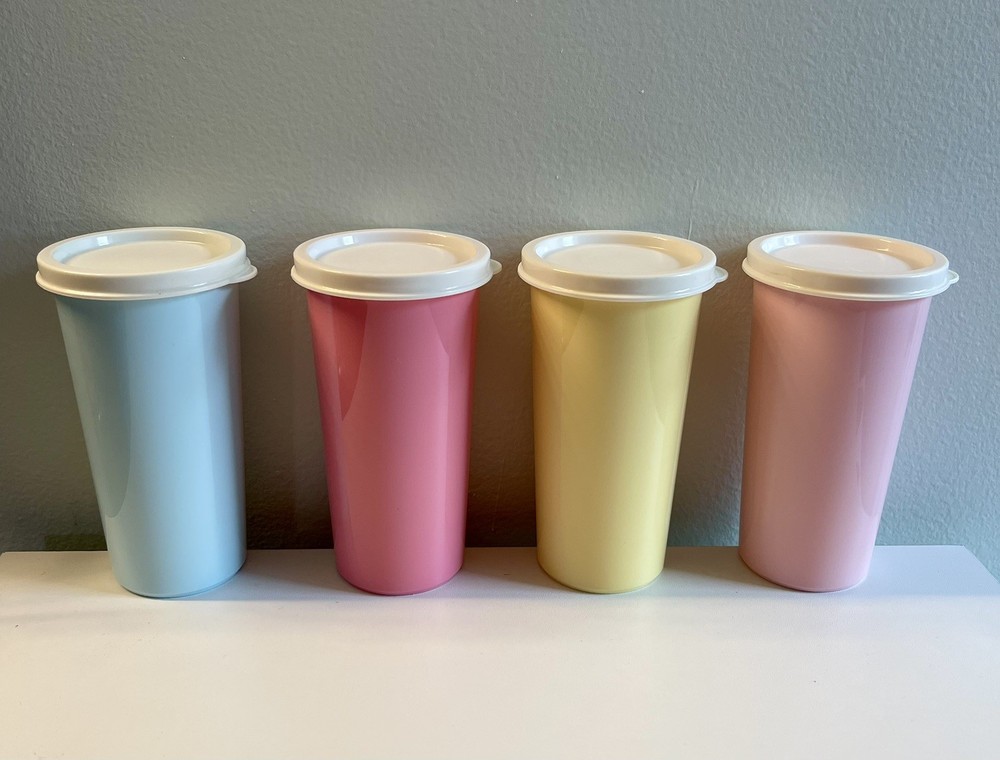 Vintage Tupperware 16 Oz Tumblers w Lids Set of 4 Assorted Pastels
