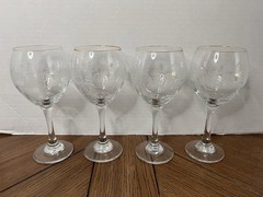 4 Vintage Arby’s Winter White Frosted Trees Wine Goblets Gold Trim