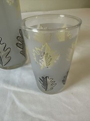 LIBBEY Tumbler OAK & MAPLE LEAF Design YELLOW BLACK Glass Tall MCM 4
