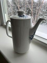 Johnson Brothers Scandia White And Blue Floral Teapot England Ironstone