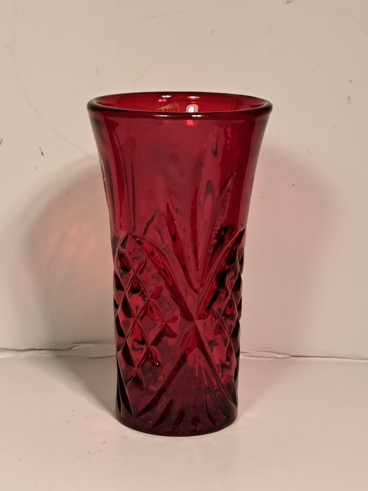 Red Shot Glass from Godinger Dublin Red crystal glass, starburst design