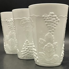 Indiana Glass Harvest Grape Milk Glass 3pc Juice Glasses c1970s USA 4.5″t 8oz