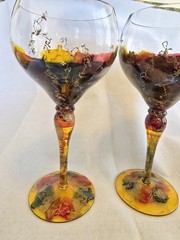 Vintage Euroglass Curtea Sticlarului Hand Painted Wine Glasses (2)