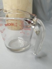 Anchor Hocking 1 Cup 8 Oz Measuring Cup Clear Red Graphics Microwave Safe
