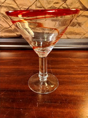 Jumbo 16OZ Handblown Martini Glass- Red Swirl «1source Inc.» Another Signature