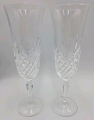 2 Cristal d’Arques-Durand Masquerade Pattern Champagne Flutes