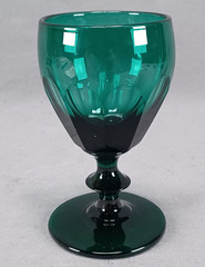 19th Century British «Bristol Green» Petal Cut 4 5/8 Inch Wine Glass C.1830-1850