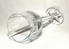 ROGASKA ~ Elegant Quality Crystal 8″ WINE GOBLET (Tulipe, 8 oz) – Slovakia