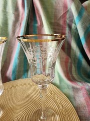 3 Mikasa 9″T Antique White Lace Middle Floral Crystal Water Goblets Gold Trim