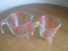 Pyrex Glass Measuring Cups 4 Cup / 1 qt. / 1 Liter & 2 Cup / 1 Pint / 500 ml.