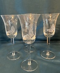 Toscany Wine Glasses Etched With Butterfly & Flowers – Set Of 4