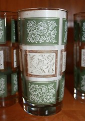 Vintage Drinking Glasses – Set Of 4 – 6” Gold Etched Green Squares Flowers Retro