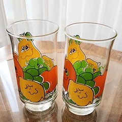 2 Vintage 70’s Nancy Lynn Signed Smiling Happy Fruit 5.5″ Drinking Glass Tumbler