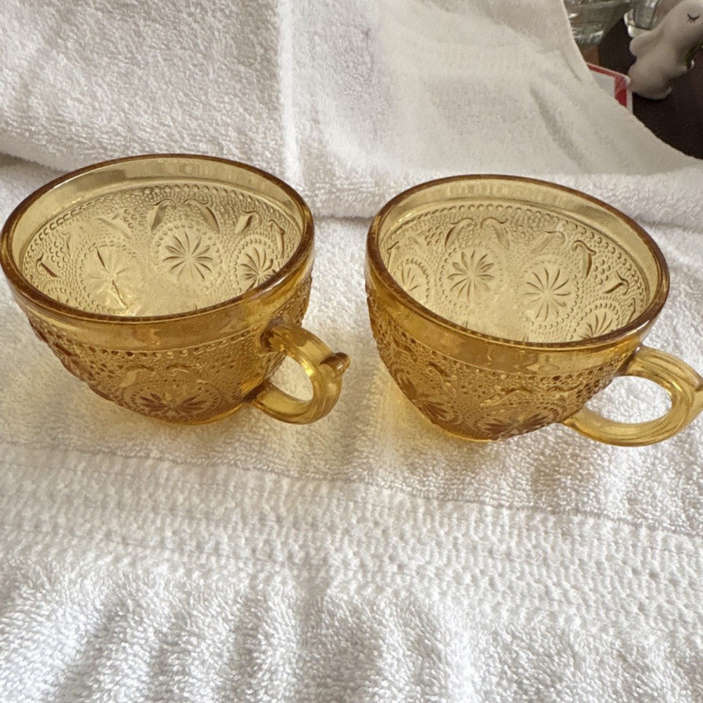 Amber Pressed Glass Cups Set of 2 Round Glossy Unisex Adults Drinkware Two-Piece