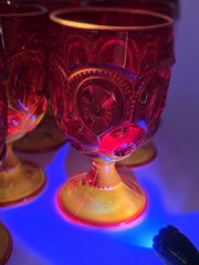LE Smith Moon and Stars Amberina glass water goblets 11oz red yellow set of 10