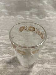 Vintage Hazel Atlas White Daisy With Gold Daisy Trim Drinking Glass 4oz