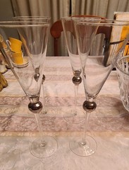 Set of 4 Champagne Glasses Clear Glass Mecury Bubble Stem Wedding New Year’s