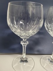 2 Scott Zwiesel Cut Crystal Wine Glasses 6-1/4″ Tall ×3″ Wide At The Rim