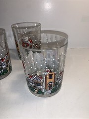 SET OF 4 LUMINARC D’ARQUES DUBLIN 1992 CHRISTMAS HOLIDAY VILLAGE ROCKS GLASSES