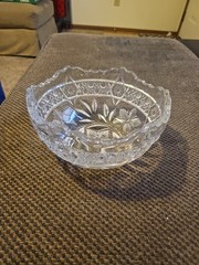 Cut glass & etched flowers decor roundbowl, waiving softborders Victorian 8 1/2″