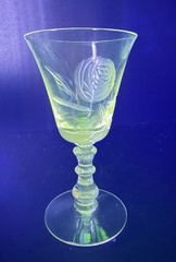 Vintage Fostoria Crystal Claret Wine Glass – Rose (Cut #827) – UV Reactive