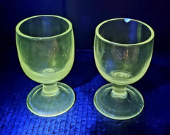 Unmarked Clear Glass Goblets Set of 2 Stemmed Round Drinking Glasses