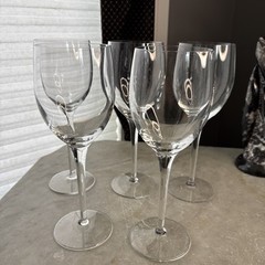 European Crystal Wine Glasses 9″ Tall Hand- Blown & Pulled Stems Set Of 4