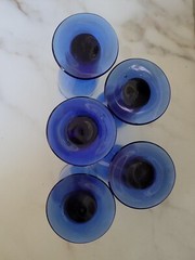VTG SET COBALT BLUE GLASS CHAMPAGNE FLUTES HANDBLOWN MODERN CONTEMPORARY ART