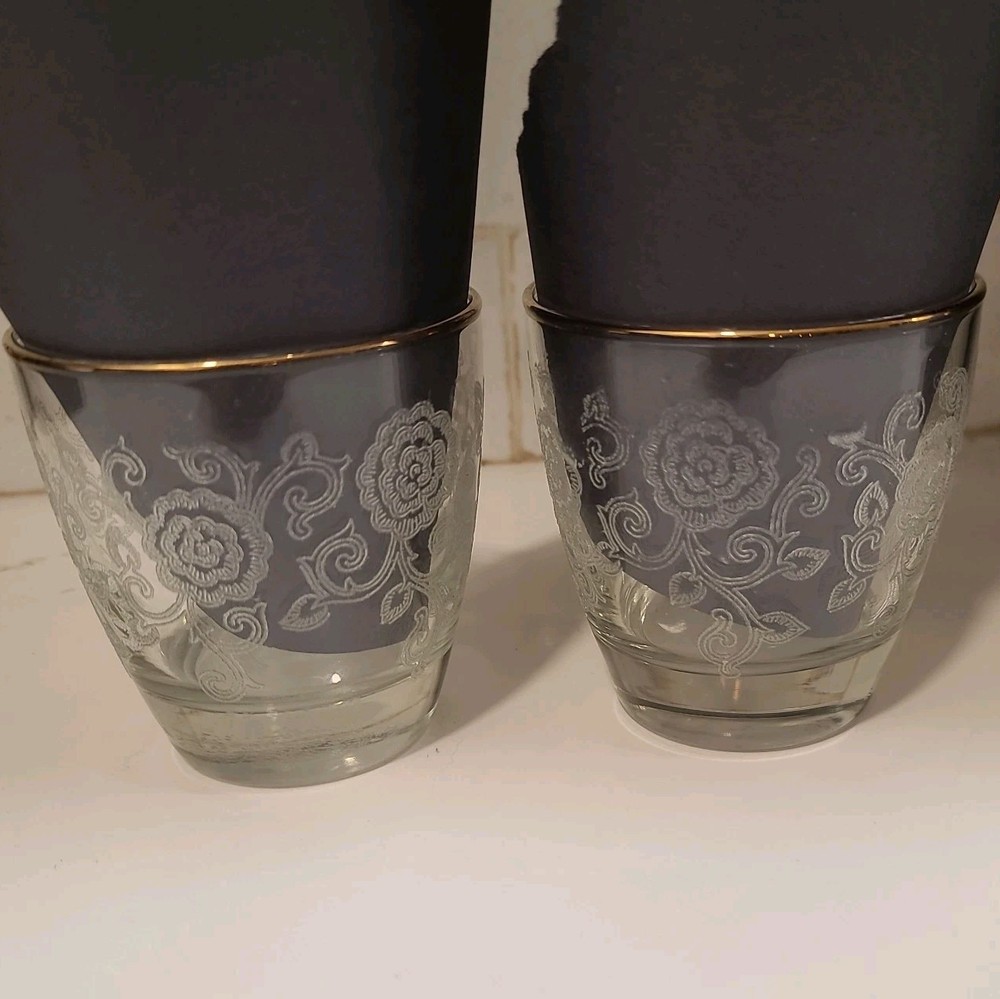 Vtg Homer Laughlin Glasses Set of 2 Lacey Queen Esther White Flowers Gold Rim