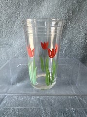 Swanky Swigs Vintage 1950’s Juice Glasses, Tulip Flower Design Red Blue Set of 3