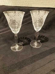 2 Old Morgantown ‘Carlton’ crystal etched water goblets 7 1/2″