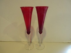 SET OF 2 LENOX HOLIDAYS GEMS RED ETCHED HOLLY XMAS CHAMPAGNE 11″ FLUTES