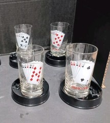 Set Of 8 Vintage Poker Suite Cards Glasses With Coaster Ashtray Bar Man Cave