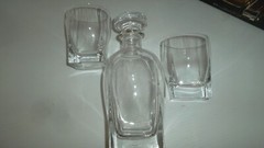 Rossini Italy Whiskey decanter plus 2 x tumblers New with tiny defect