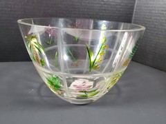 Fifth Avenue Crystal Bowl Hand Cut Floral Designs Painted Geometric 9″ Across