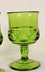 Set Of 12 Mixed Size Avocado Green Indiana Kings Crown Thumbprint Goblets