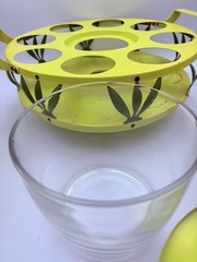 McM daisy drink caddy with striped Lemonade Barwear glasses Yellow Green” Read”