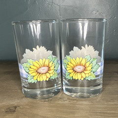 Set of 2 Clear Glass Tumbler Glasses, Decorated Sunflower Floral, Blue Gingham