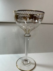 5 STEM GOLD RIMMED WINE GLASSES W GOLD EMBOSSED GRAPES & LEAVES