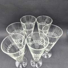 Pilsner Clear Glasses Laurel Leaf Pattern 7.5 Inches Tall Lot of 6 Preowned.