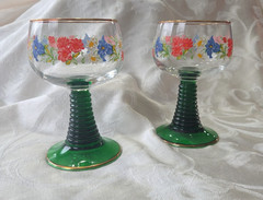 Vintage Luminarc Green Beehive Stem Wine Goblet Floral Glasses (Set of 2) 5 1/2″