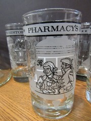VINTAGE SET OF 6 LIBBEY PHARMACY HIGHBALL GLASSES WITH BELL SHAPED C (EZS001130)
