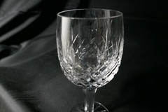 Astral Cut Glass Mira Wine Stem Clear Cut 5 7/8″ T Capacity 6 oz ca 1985-97