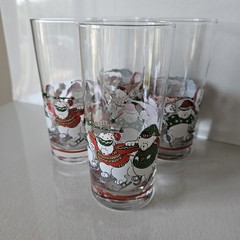 4 Highball Christmas Glasses Tumblers Skating Polar Bears Vintage 6.25″