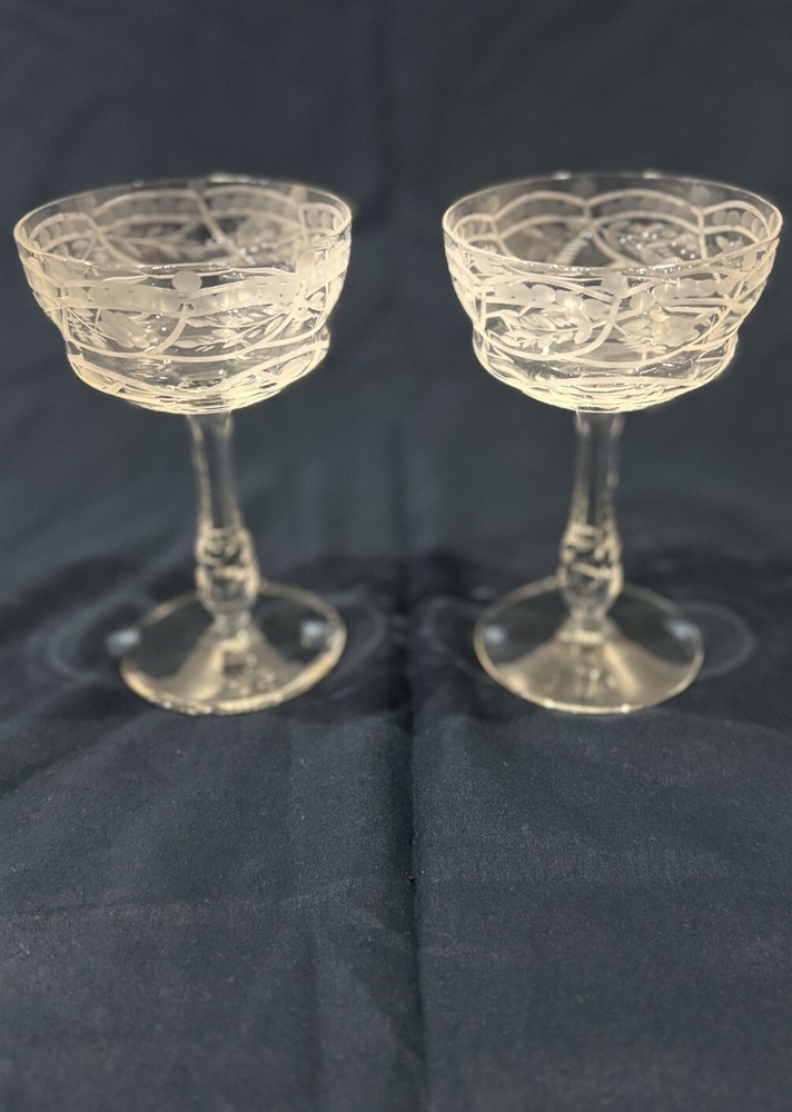 Vintage crystal champagne toasting glasses For Wedding Or Anniversary