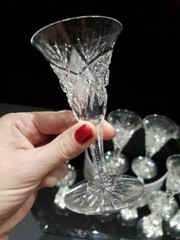 (1) Sherry Glass 4-1/2″ American Brilliant Period cut glass crystal hobstars