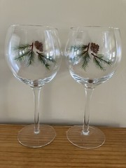 Hand Painted Pine Cones Branches Holiday Wine Glasses 8.5” Set 2 NWOT Lovely!